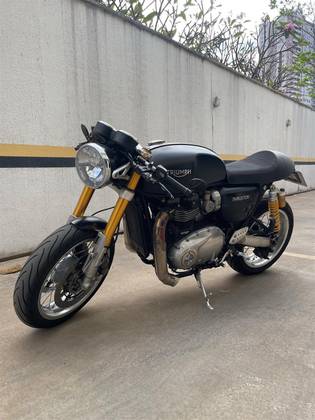 TRIUMPH THRUXTON R TRIUMPH THRUXTON R